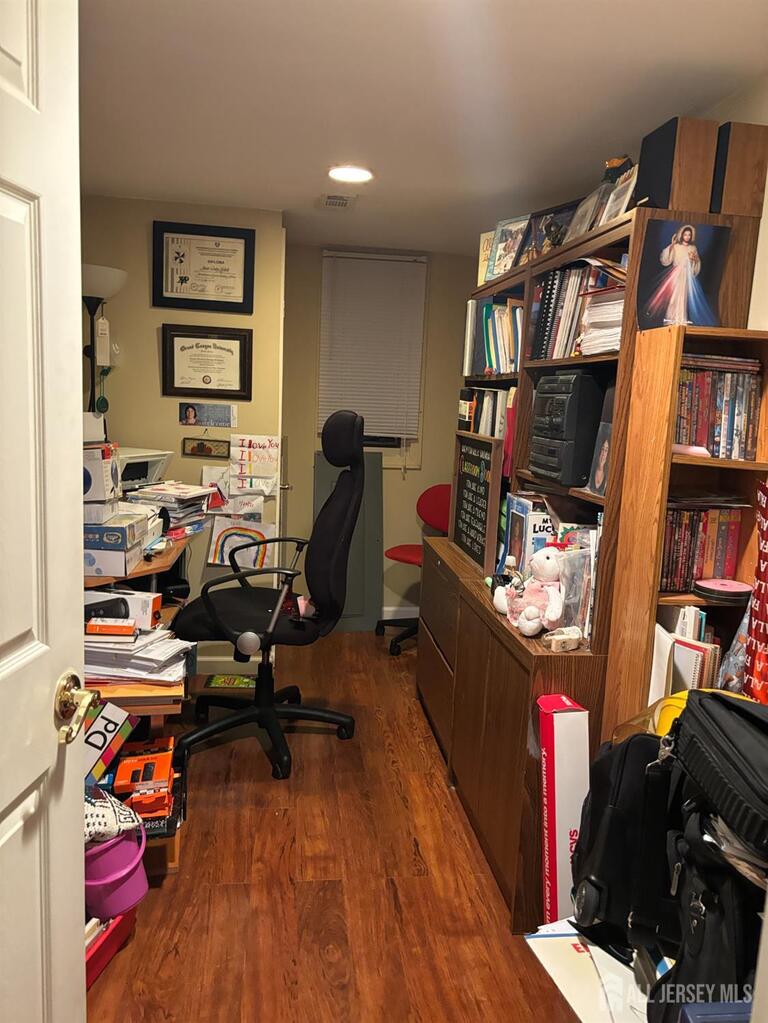 Photo 37 of 105 Howard Avenue, Edison NJ 08837, Edison, NJ