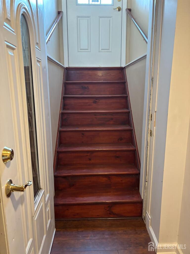 Photo 34 of 105 Howard Avenue, Edison NJ 08837, Edison, NJ