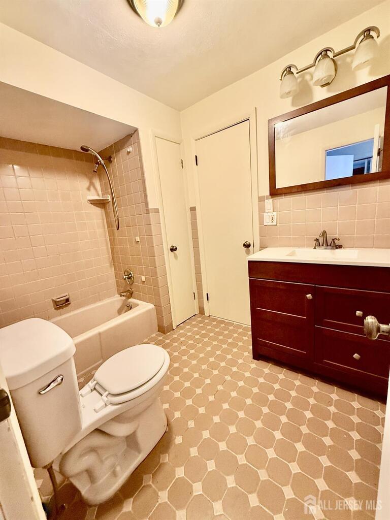 Photo 18 of 150 Karrville Road, Mansfield NJ 07865, Mansfield, NJ