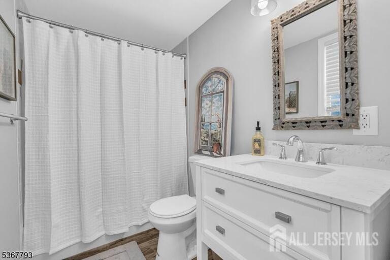 Photo 10 of 28 Bay Avenue, Keansburg NJ 07734, Keansburg, NJ