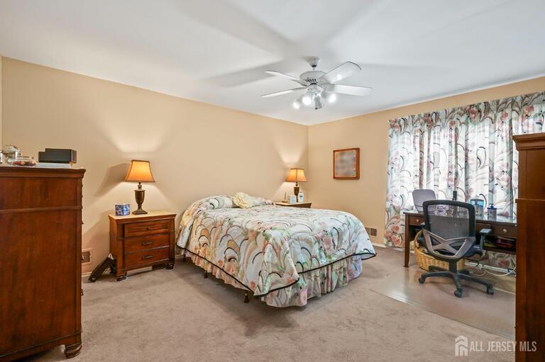 Photo 21 of 41 Rodak Circle, Edison NJ 08817, Edison, NJ