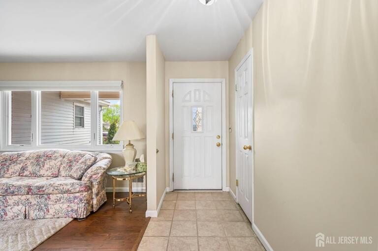 Photo 6 of 41 Rodak Circle, Edison NJ 08817, Edison, NJ