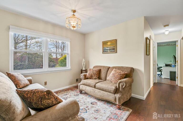 Photo 9 of 41 Rodak Circle, Edison NJ 08817, Edison, NJ
