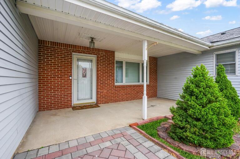 Photo 4 of 41 Rodak Circle, Edison NJ 08817, Edison, NJ