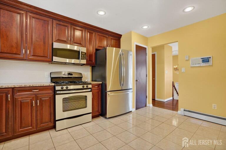 Photo 8 of 1 Wakefield Drive, Edison NJ 08820, Edison, NJ