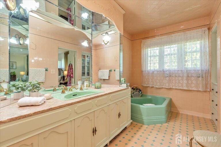 Photo 29 of 544 W 8th Street W, Plainfield NJ 07060, Plainfield, NJ