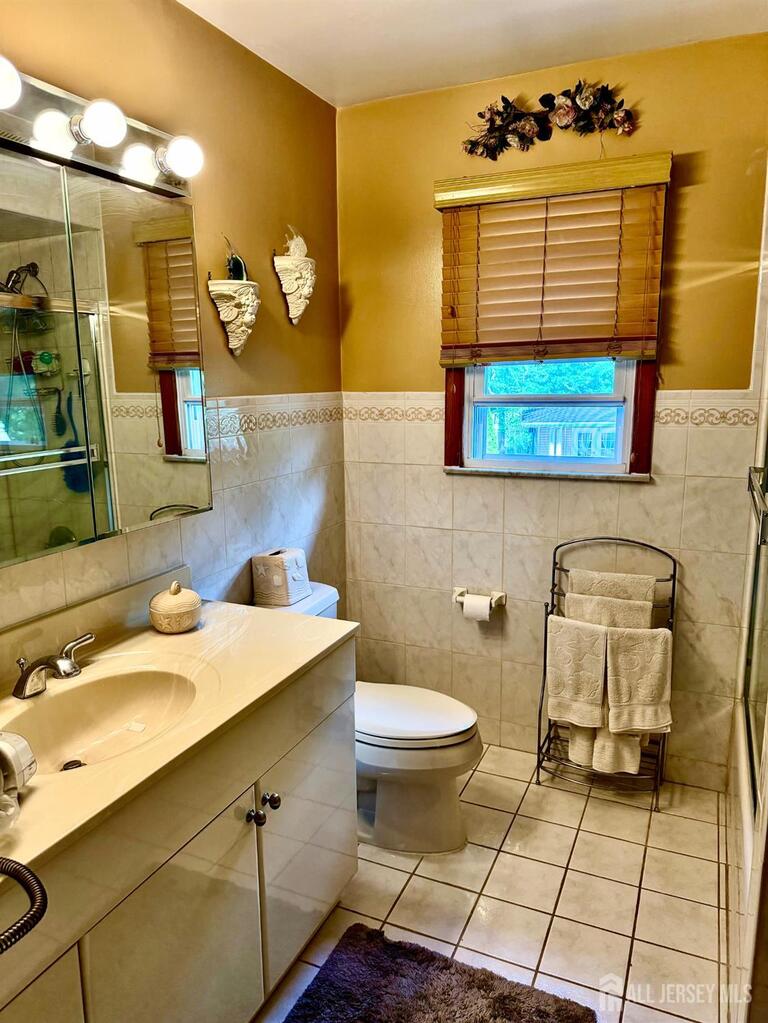 Photo 35 of 16 New Dover Avenue, Colonia NJ 07067, Colonia, NJ