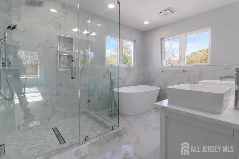 Photo 31 of 95 Kennedy Avenue, Aberdeen NJ 07721, Aberdeen, NJ