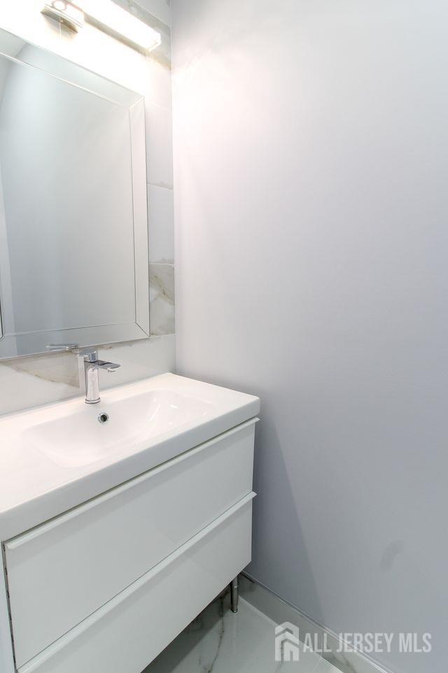 Photo 17 of 95 Kennedy Avenue, Aberdeen NJ 07721, Aberdeen, NJ