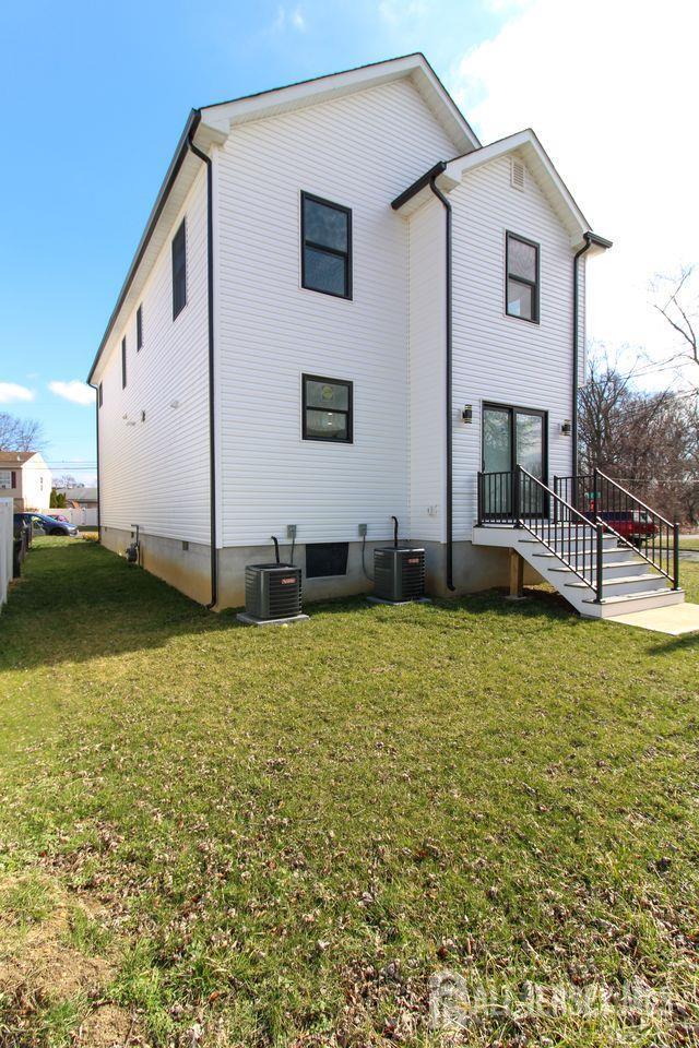 Photo 36 of 95 Kennedy Avenue, Aberdeen NJ 07721, Aberdeen, NJ
