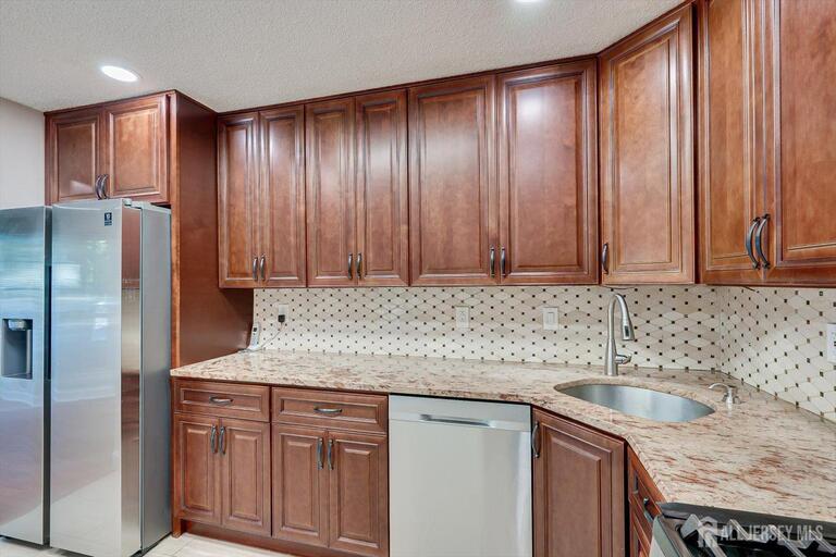 Photo 2 of 73 Goodwin Drive, North Brunswick NJ 08902, North Brunswick, NJ