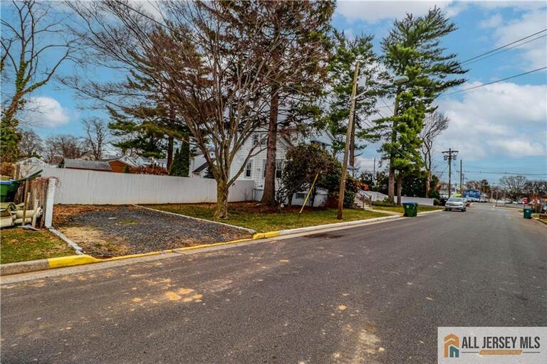 Photo 14 of 15 Riverview Avenue, Edison NJ 08817, Edison, NJ