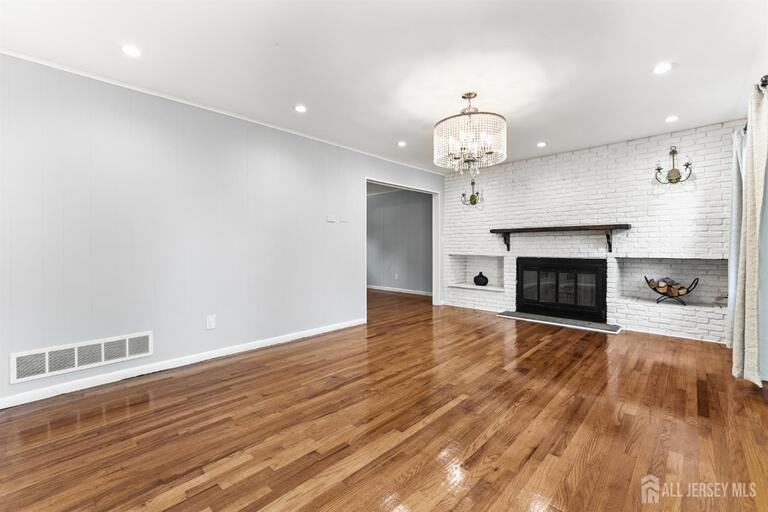 Photo 7 of 14 Mayling Court, Edison NJ 08837, Edison, NJ