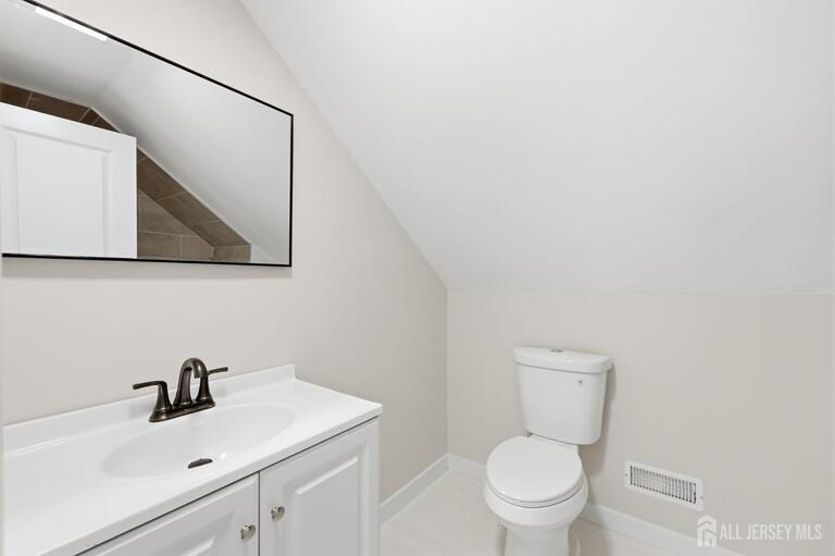 Photo 23 of 2 Kendall Drive, Parlin NJ 08859, Parlin, NJ