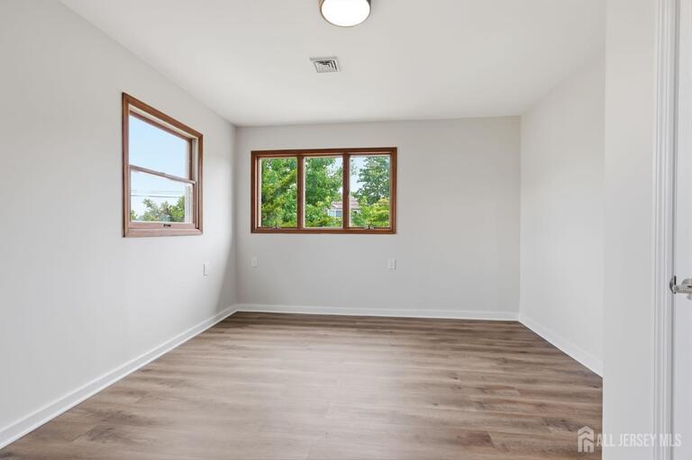 Photo 14 of 2 Kendall Drive, Parlin NJ 08859, Parlin, NJ