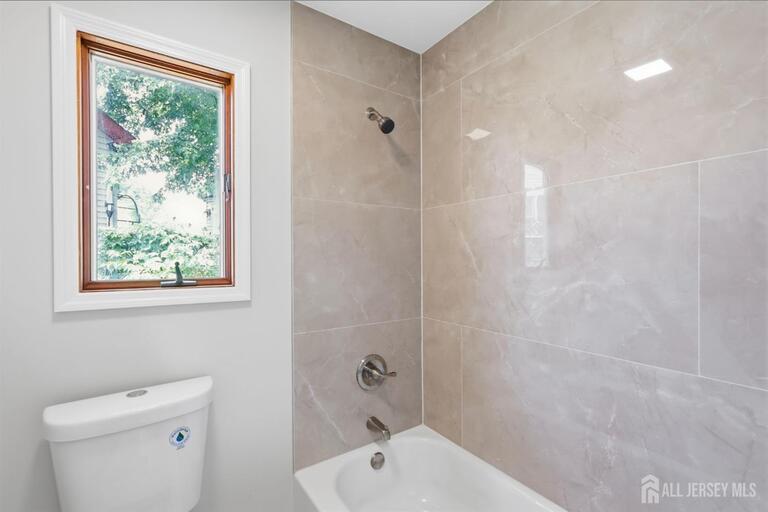 Photo 19 of 2 Kendall Drive, Parlin NJ 08859, Parlin, NJ