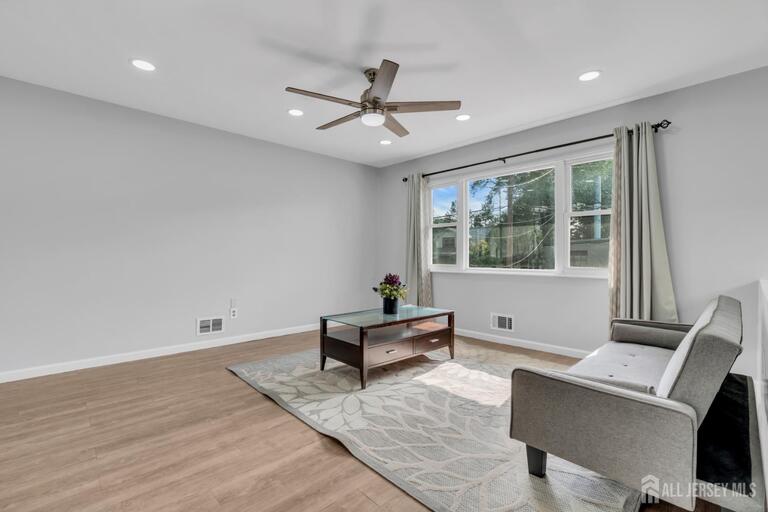 Photo 8 of 125 Jeff Street, Edison NJ 08837, Edison, NJ