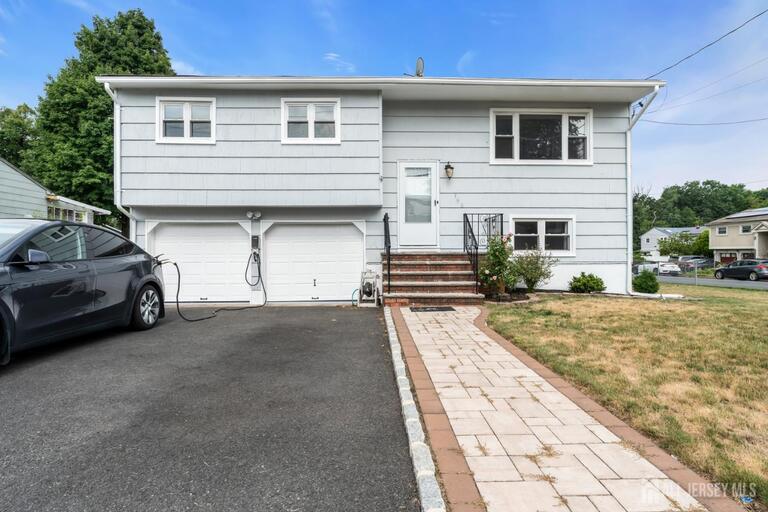 Photo 45 of 125 Jeff Street, Edison NJ 08837, Edison, NJ
