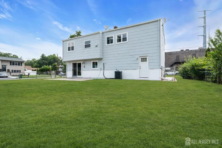 Photo 40 of 125 Jeff Street, Edison NJ 08837, Edison, NJ