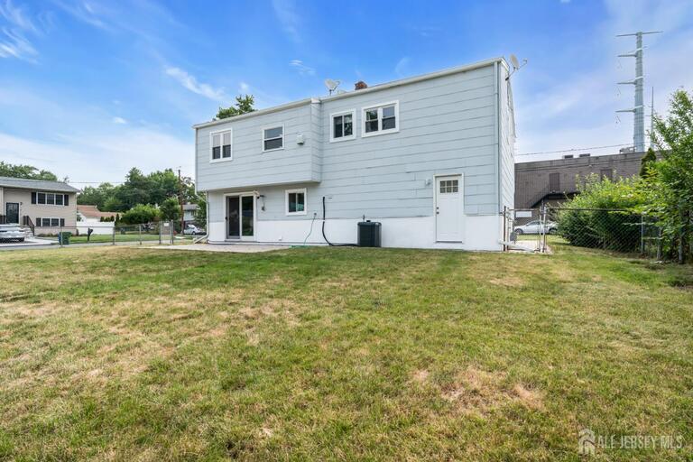 Photo 43 of 125 Jeff Street, Edison NJ 08837, Edison, NJ