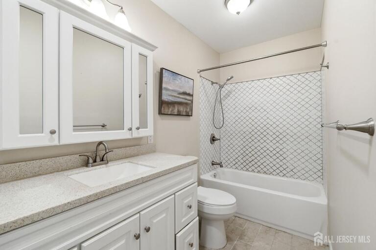 Photo 16 of 89 white Street # c, Eatontown NJ 07724, Eatontown, NJ