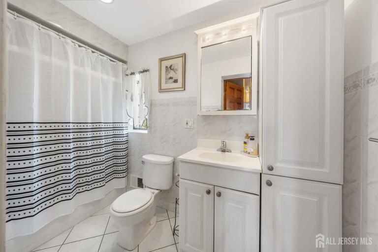 Photo 10 of 4 Jeanette Street, Carteret NJ 07008, Carteret, NJ