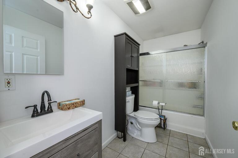 Photo 19 of 328 Runyon Avenue, Middlesex NJ 08846, Middlesex, NJ