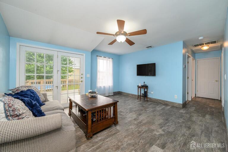 Photo 16 of 328 Runyon Avenue, Middlesex NJ 08846, Middlesex, NJ