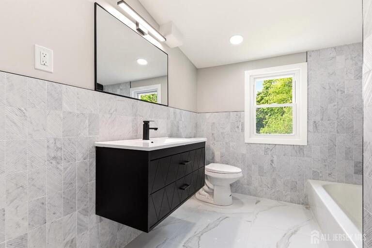 Photo 26 of 808 Tompkins Avenue, South Plainfield NJ 07080, South Plainfield, NJ