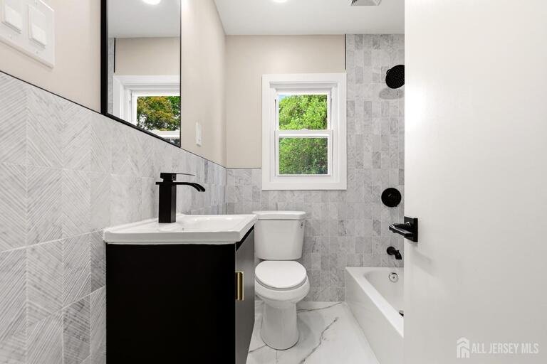 Photo 21 of 808 Tompkins Avenue, South Plainfield NJ 07080, South Plainfield, NJ