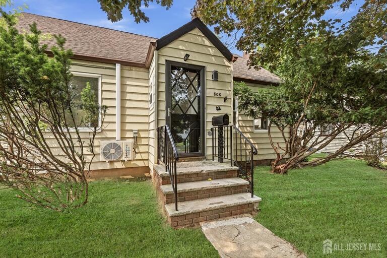 Photo 5 of 808 Tompkins Avenue, South Plainfield NJ 07080, South Plainfield, NJ