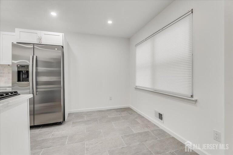 Photo 7 of 131 Beverly Hill Terrace, Woodbridge Proper NJ 07095, Woodbridge Proper, NJ