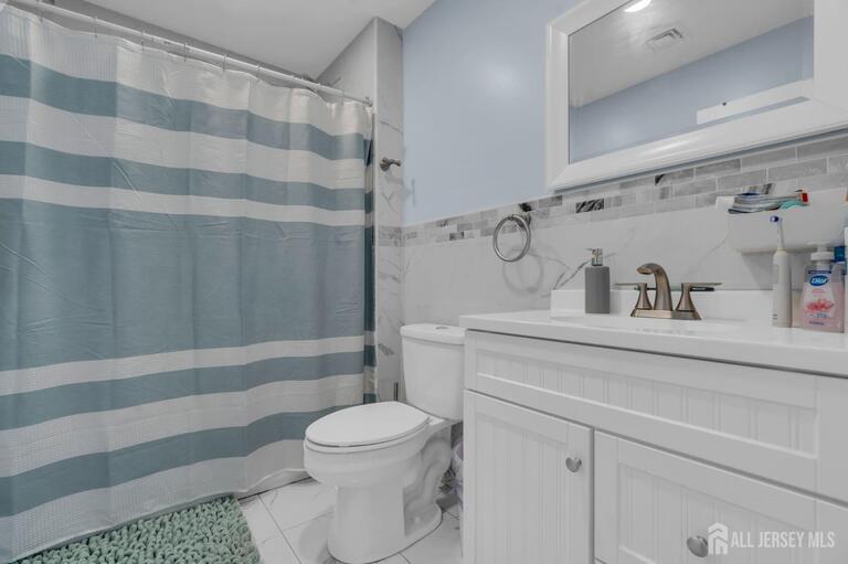 Photo 20 of 425 Thomas Street, Perth Amboy NJ 08861, Perth Amboy, NJ
