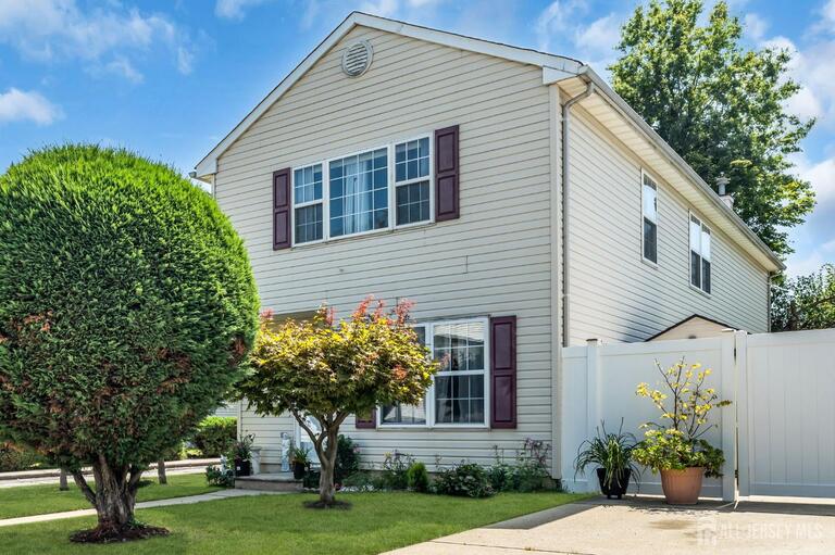 Photo 2 of 425 Thomas Street, Perth Amboy NJ 08861, Perth Amboy, NJ