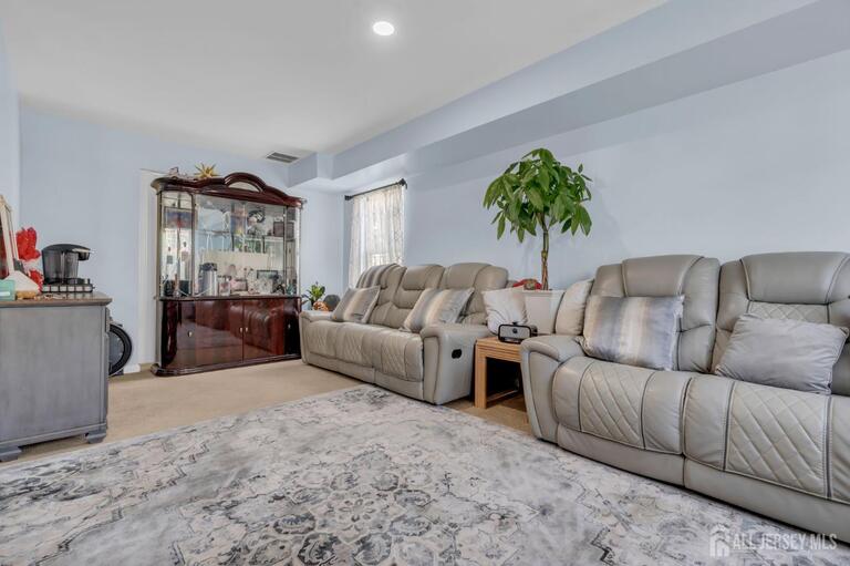 Photo 11 of 425 Thomas Street, Perth Amboy NJ 08861, Perth Amboy, NJ