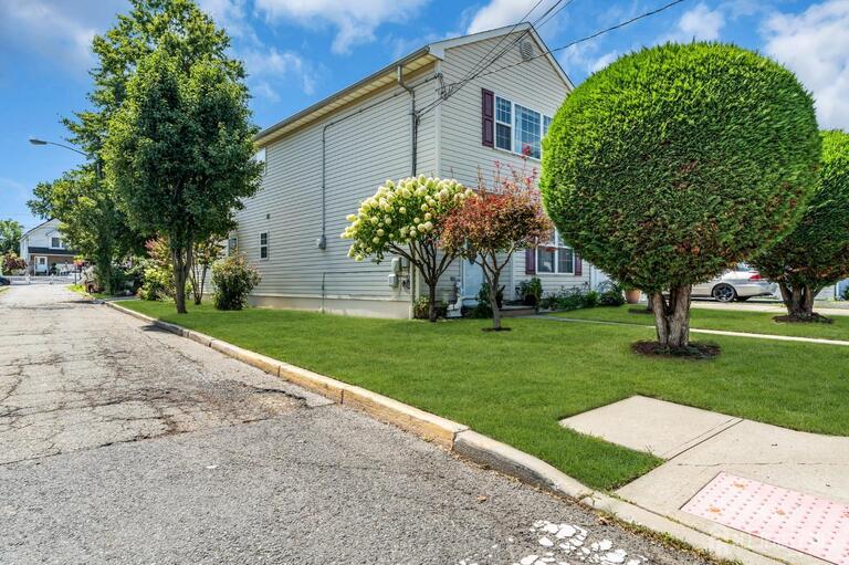 Photo 6 of 425 Thomas Street, Perth Amboy NJ 08861, Perth Amboy, NJ