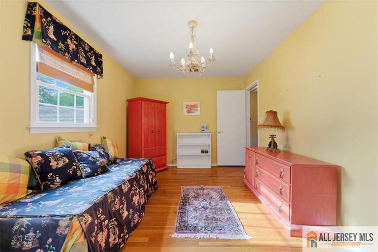 Photo 32 of 46 Lynnwood Road, Edison NJ 08820, Edison, NJ