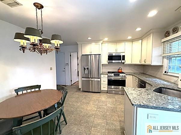Photo 16 of 46 Lynnwood Road, Edison NJ 08820, Edison, NJ
