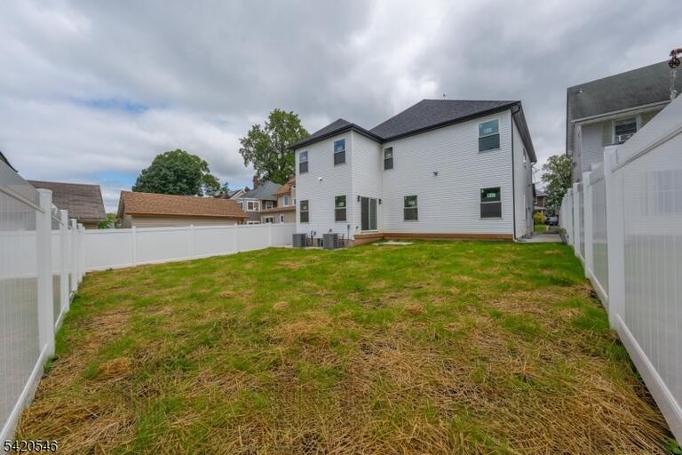 Property listing MLS 4017456 photo 27