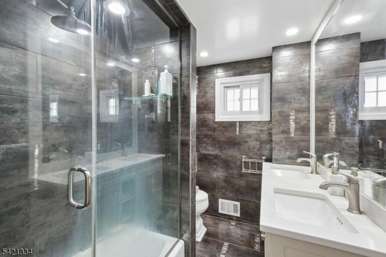 Property listing MLS 4018264 photo 24