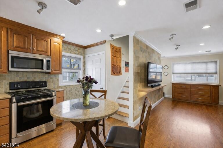 Property listing MLS 4018264 photo 5
