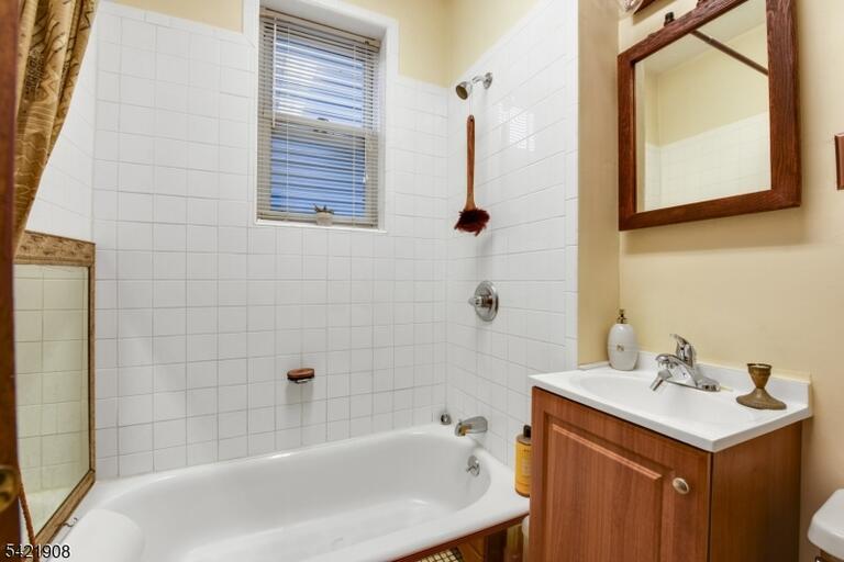 Property listing MLS 4020296 photo 10