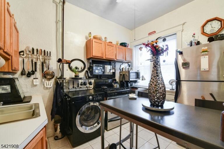 Property listing MLS 4020296 photo 11
