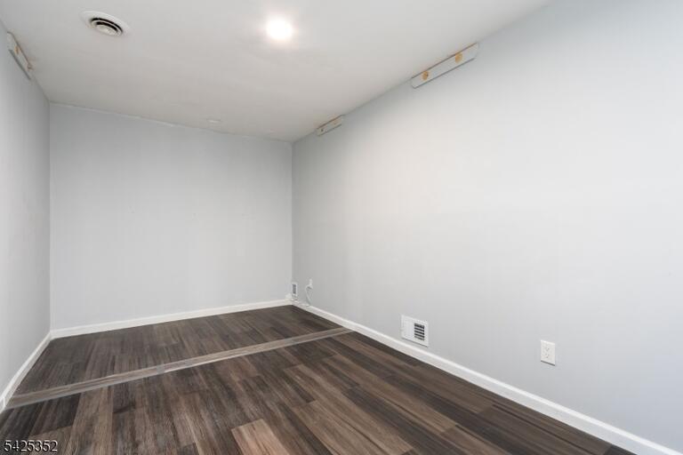 Property listing MLS 4022044 photo 9