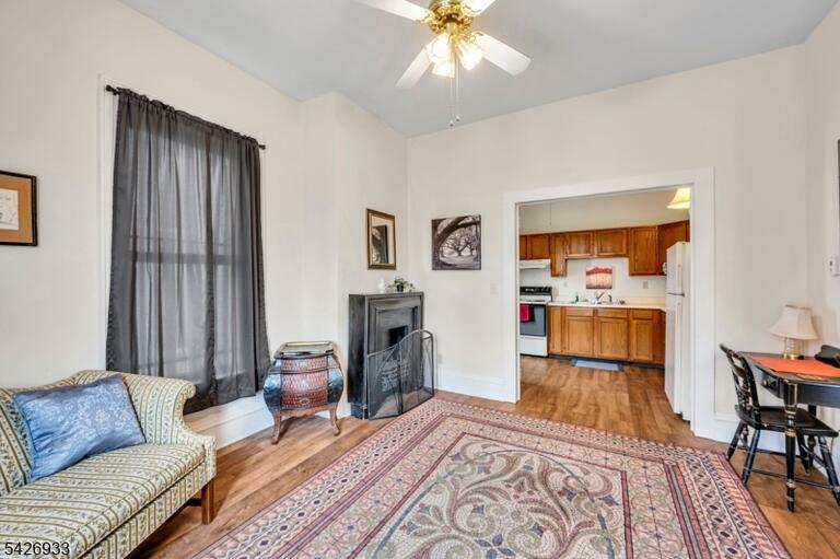 Property listing MLS 4023072 photo 11