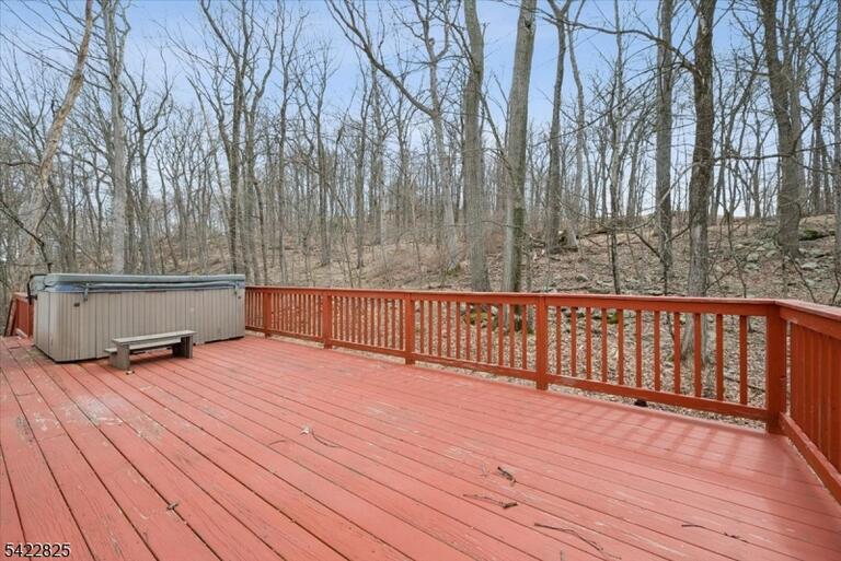 Property listing MLS 4024671 photo 3