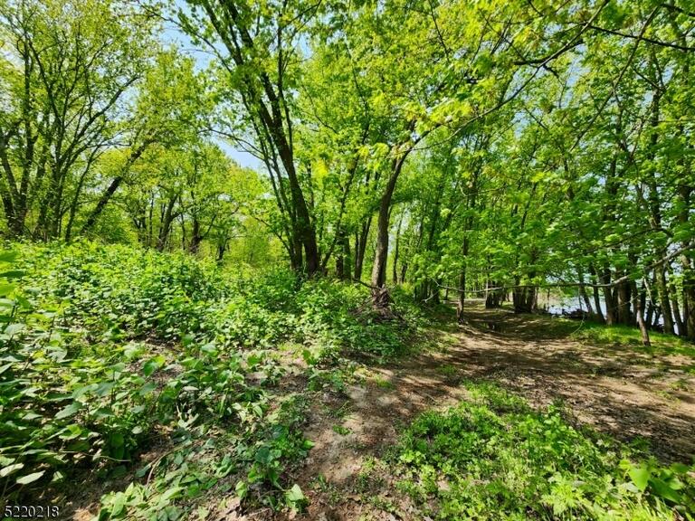 Property listing MLS 4026578 photo 18