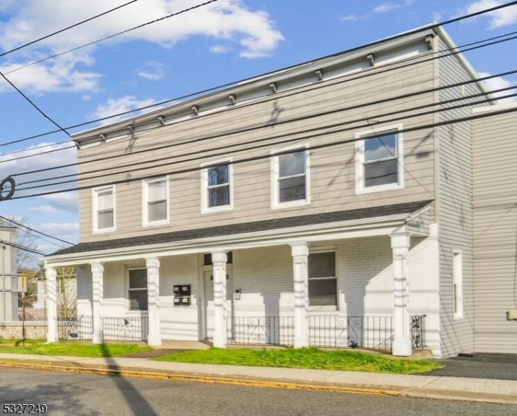 Property listing MLS 4028345 photo 2