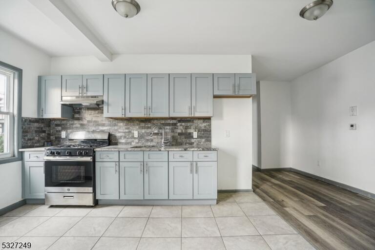 Property listing MLS 4028345 photo 8