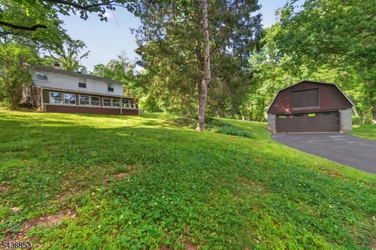 Property listing MLS 4032488 photo 1